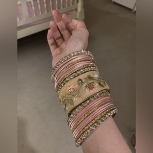 Meet your Posher, Noor